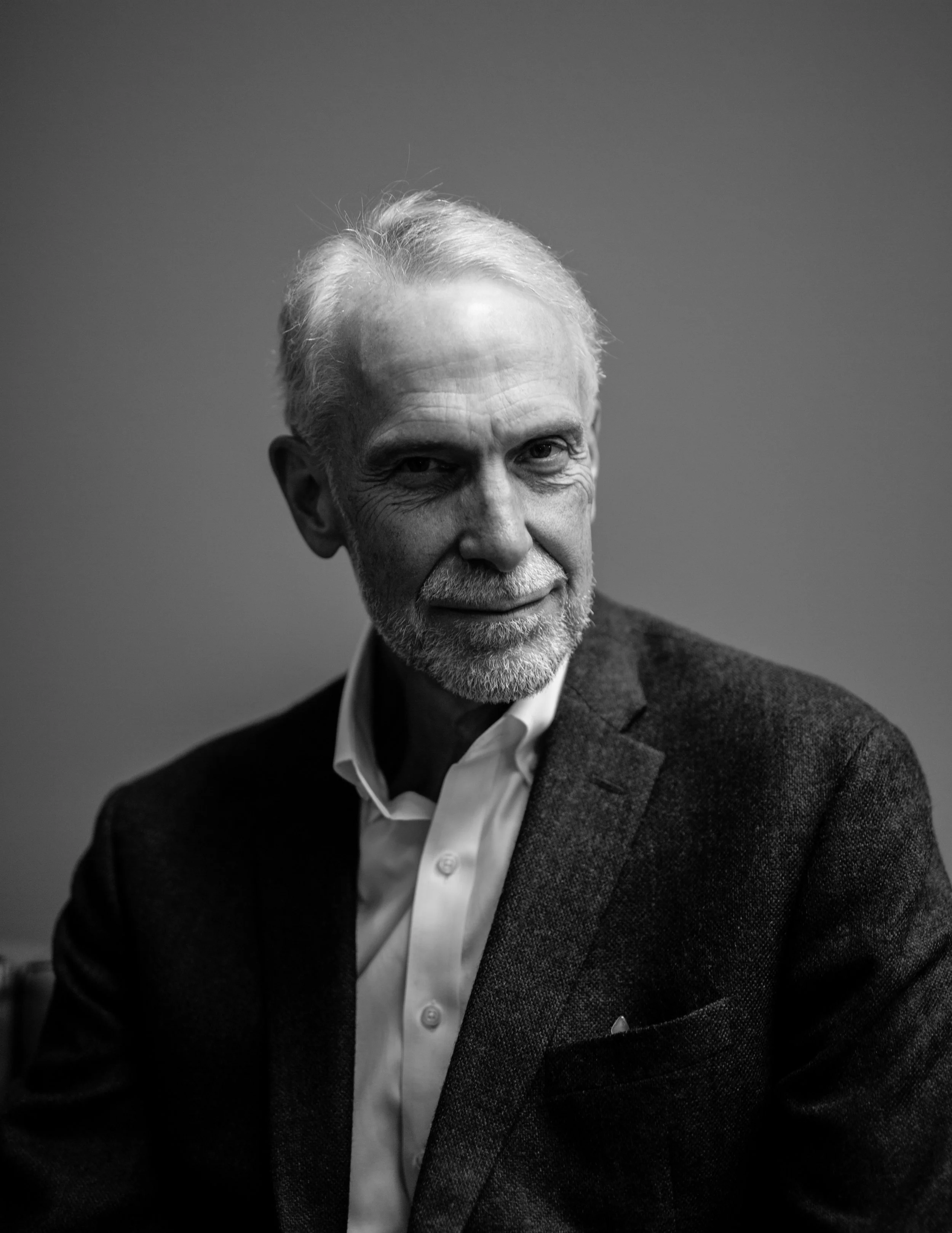 DRAKE_BANK_Headshots_voxland_2019-94.jpg