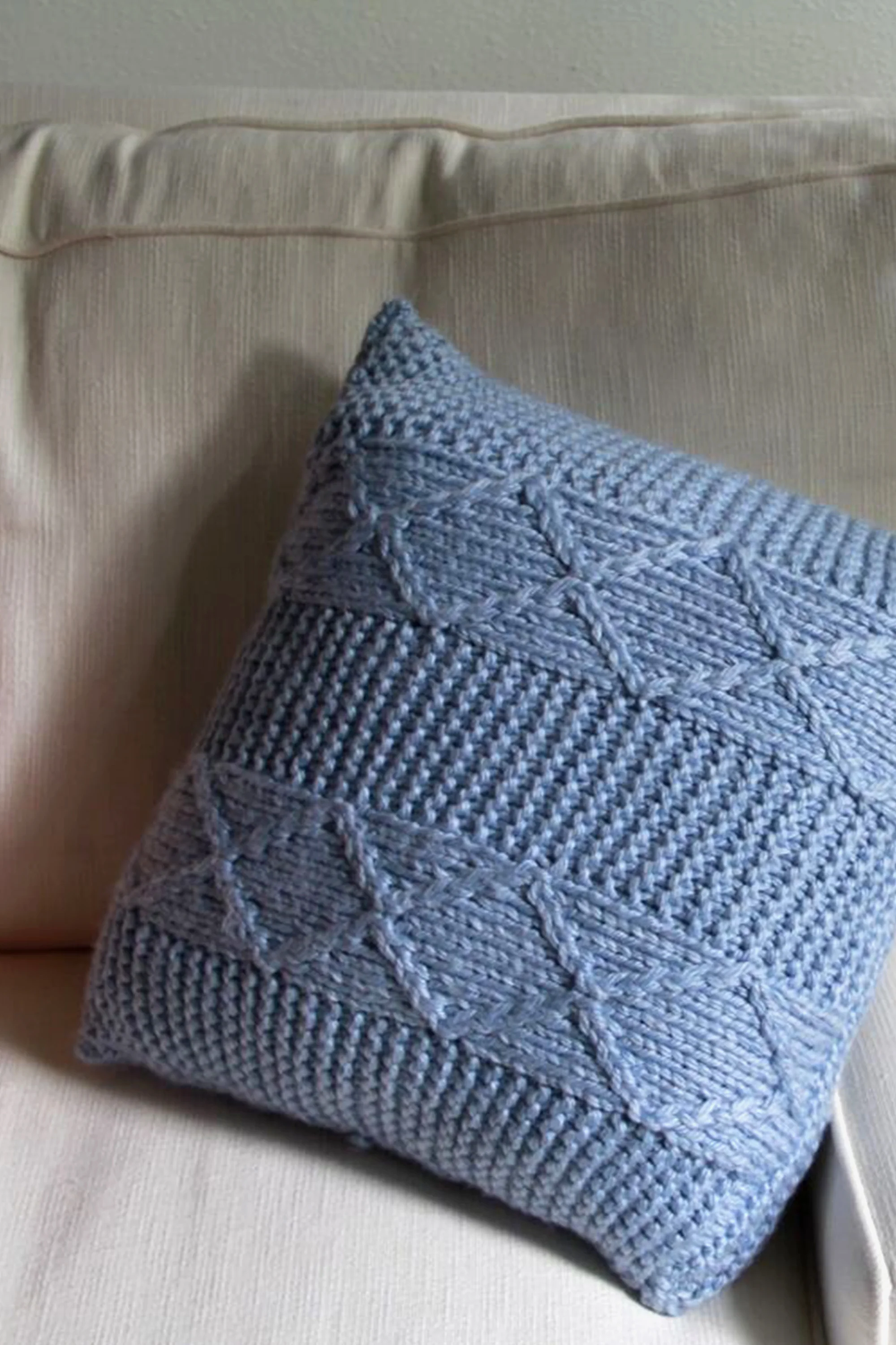 light blue knit pillow.jpg