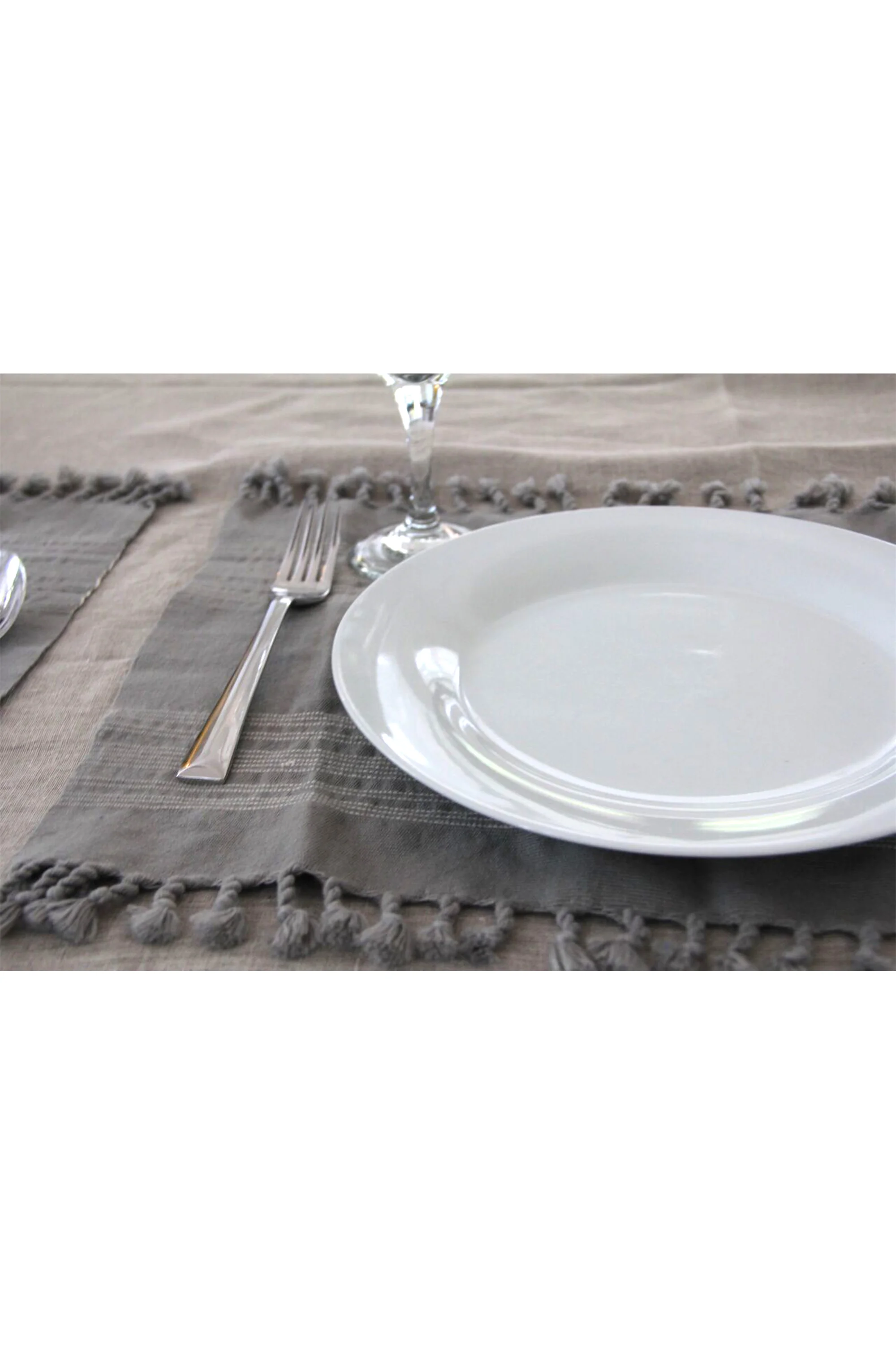 grey placemat place setting.jpg