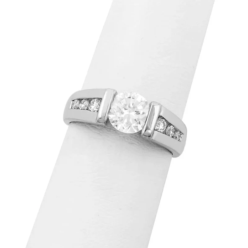 Poise Bar Set Engagement Ring-3.jpg