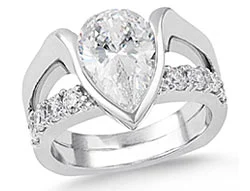 11. Make a bold statement with our Unforgettable wide and modern engagement ring.
