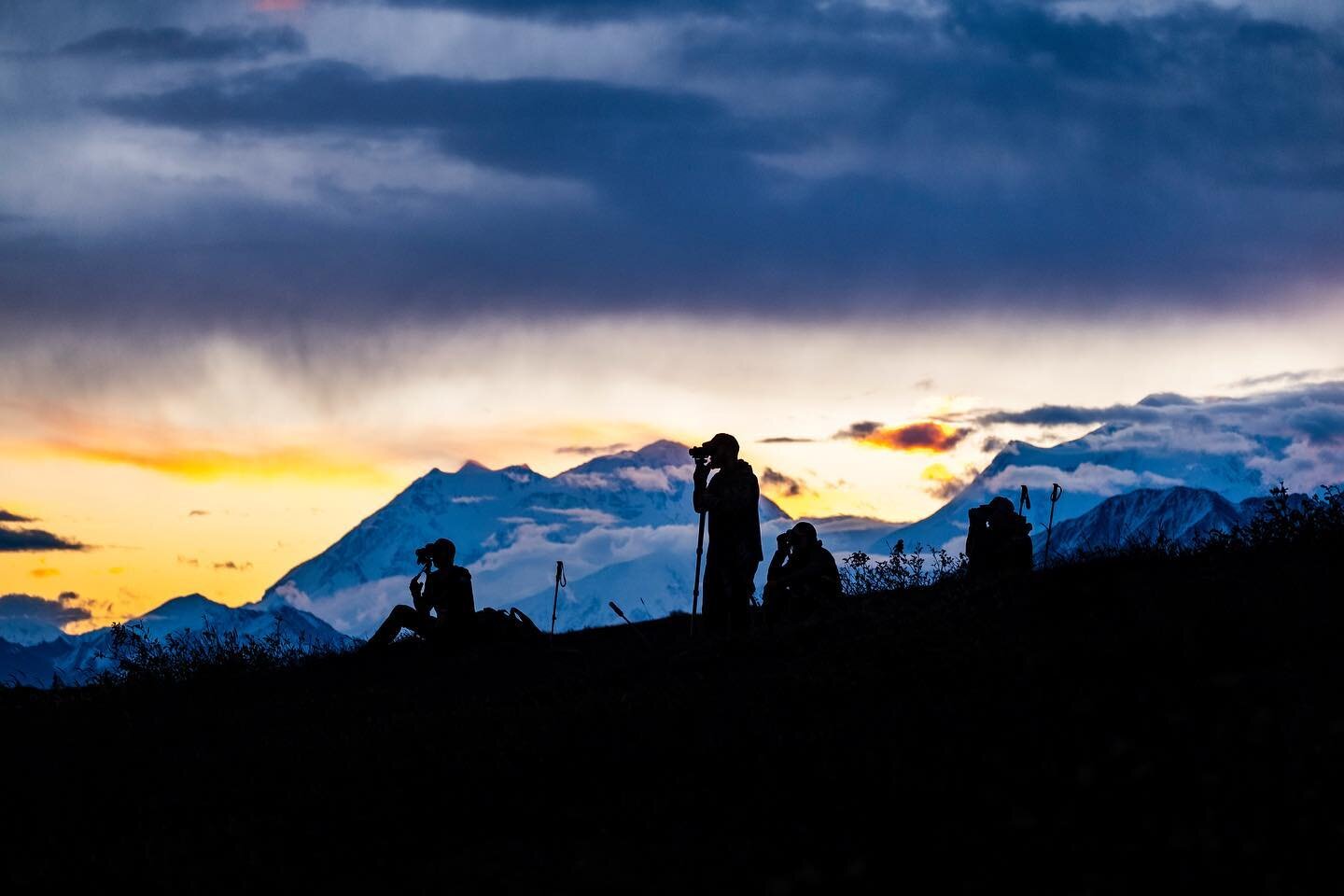 For everyone who can&rsquo;t stand the heat right now&hellip; it will be over soon and sunrises will start to look like this again.

Just outside Denali National Park - September 2021