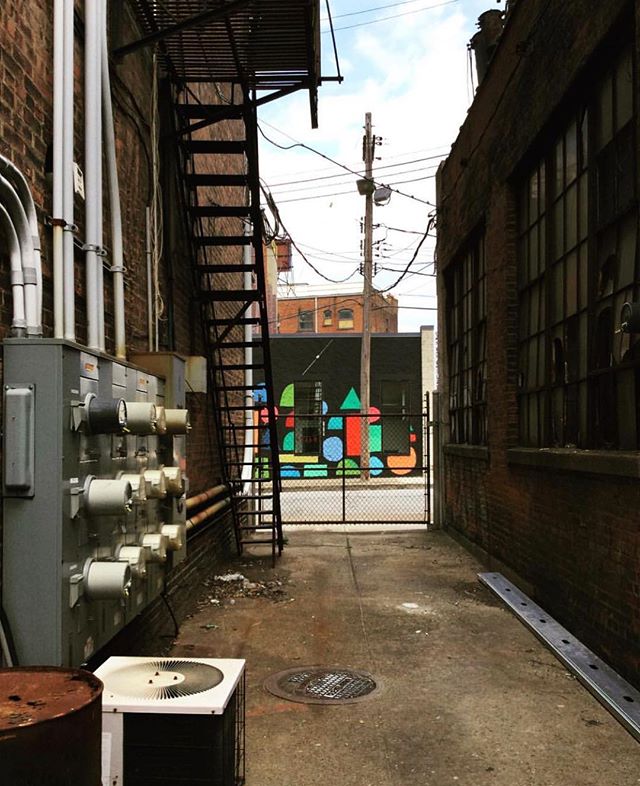 Happy Friday!!! Nice city view from back of house at the soon-to-be new location of everyone&rsquo;s favorite bike shop in Ohio City... @joymachines !!! (Pic by @joymachines , thanks you guys!) 🚲🔸🔶🔵🔴🔘