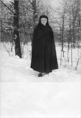 Beatrice Peltzman in 1944.