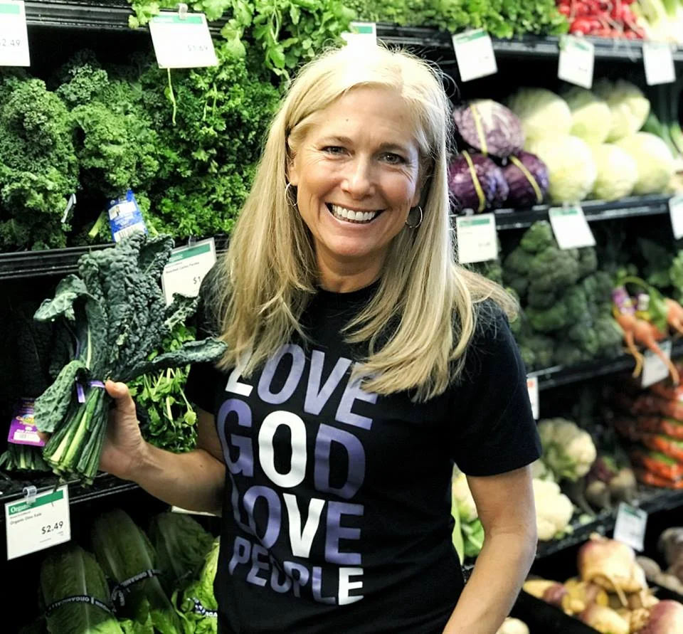 MichelleHoldingVeggies.jpg