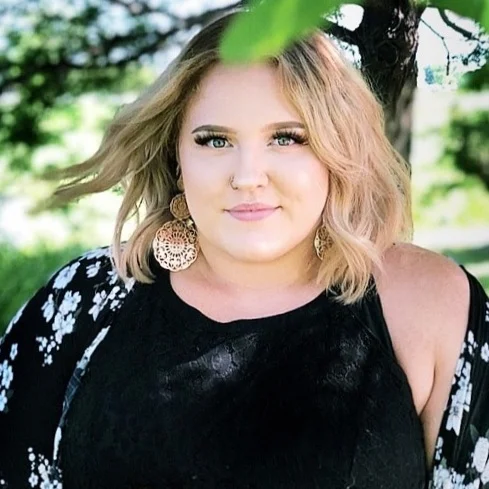 Follow Taylor on Instagram: https://www.instagram.com/beautybytayschlimm/