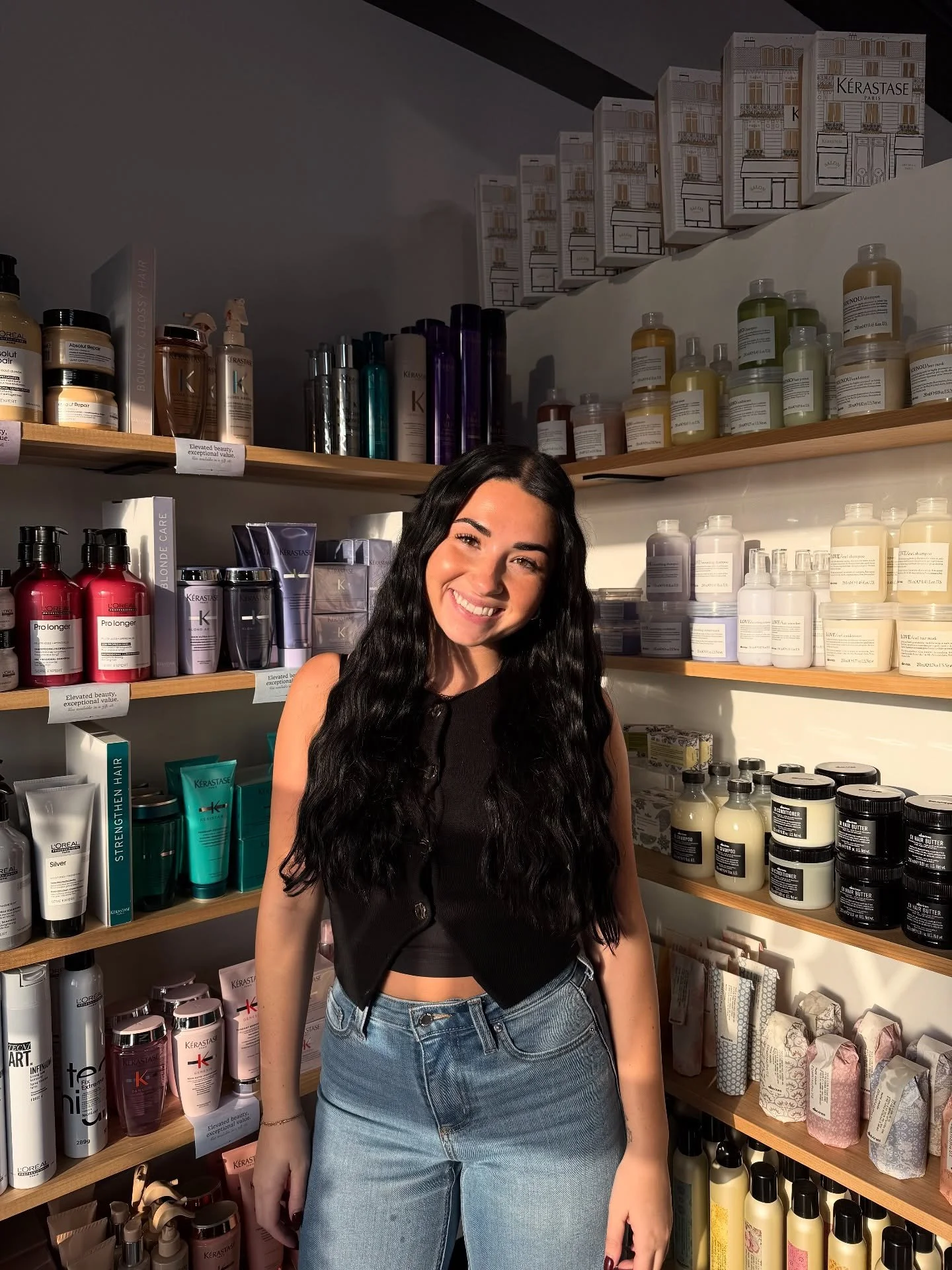 Congratulations @hairbykristinrose on your new achievement of becoming a level 3 stylist!! We see your hard work🌟

#minnesota #hairsalon #hairstylist