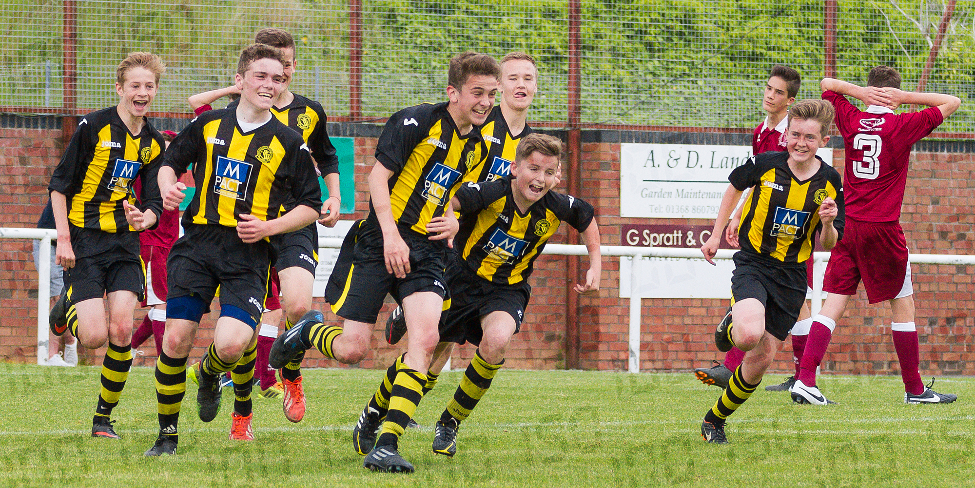After being pegged back to 2-2, Dale Skinner scores the winner for Hutchison Vale.