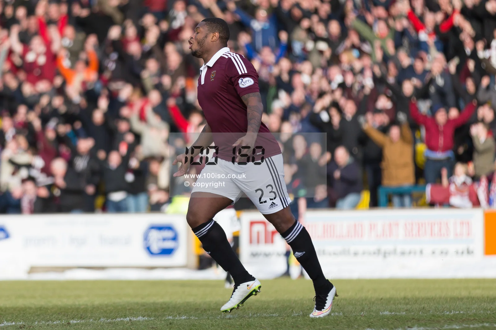100iso_Livi-v-Hearts-4.jpg