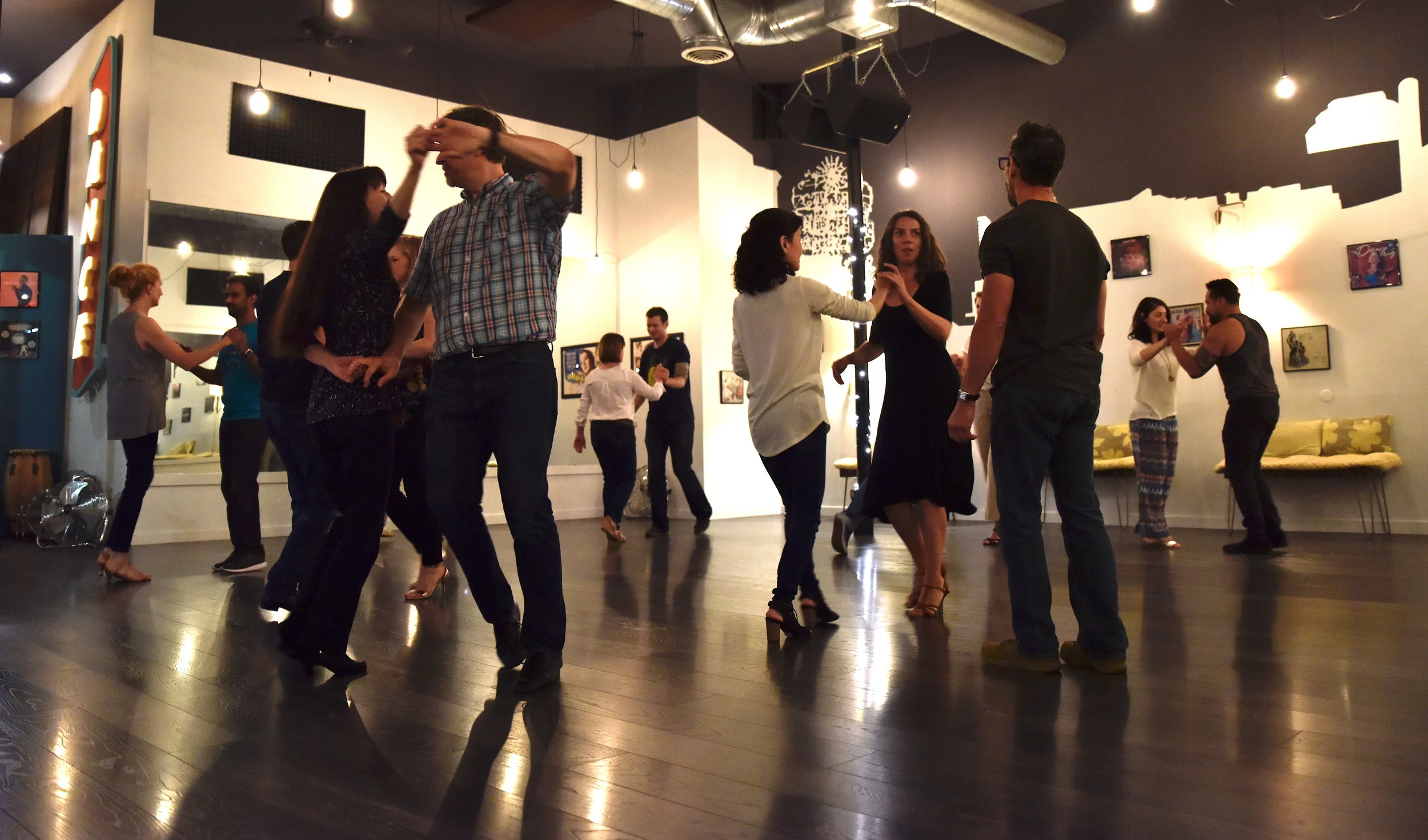 salsa class teaching.jpg