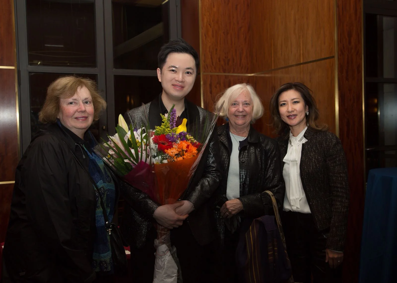 with audience and Dr. Kwon.JPG