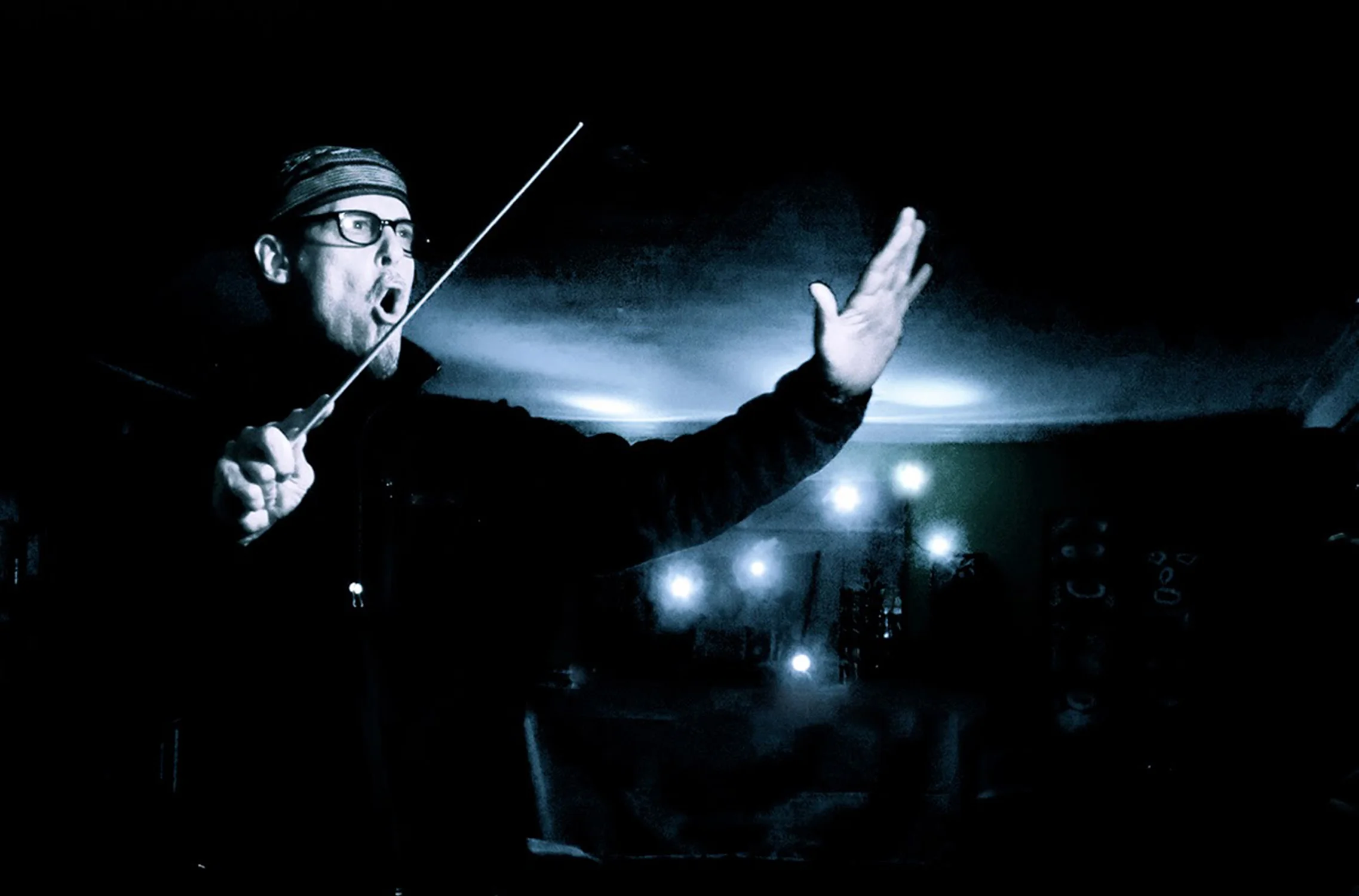 Jasun Martz conducts in Saint Petersburg, Russia