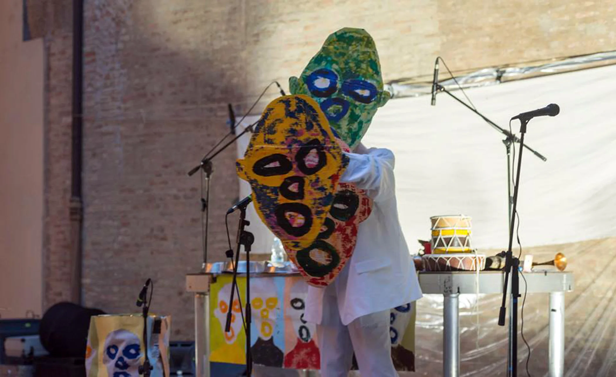 Jasun Martz performance art in Bologna, Italy