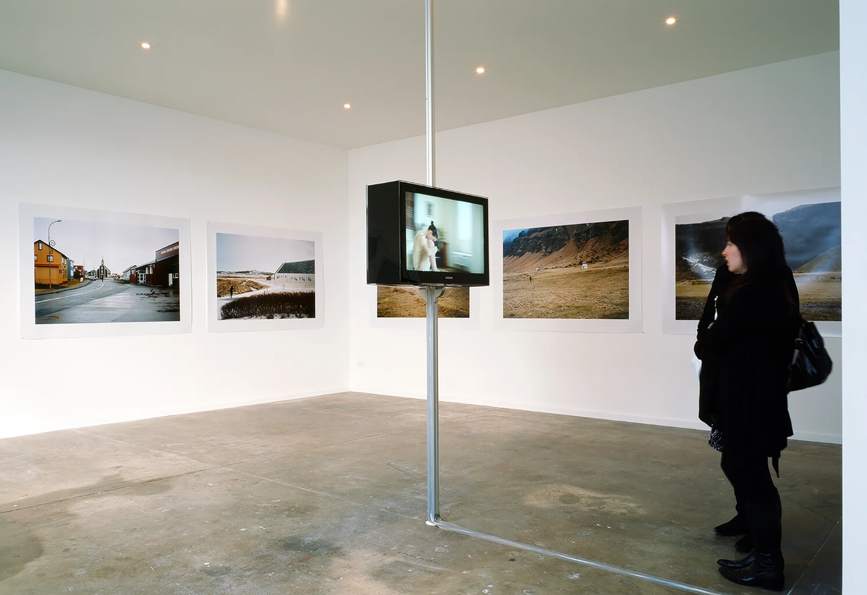 Self Timer / Dancer, 2009