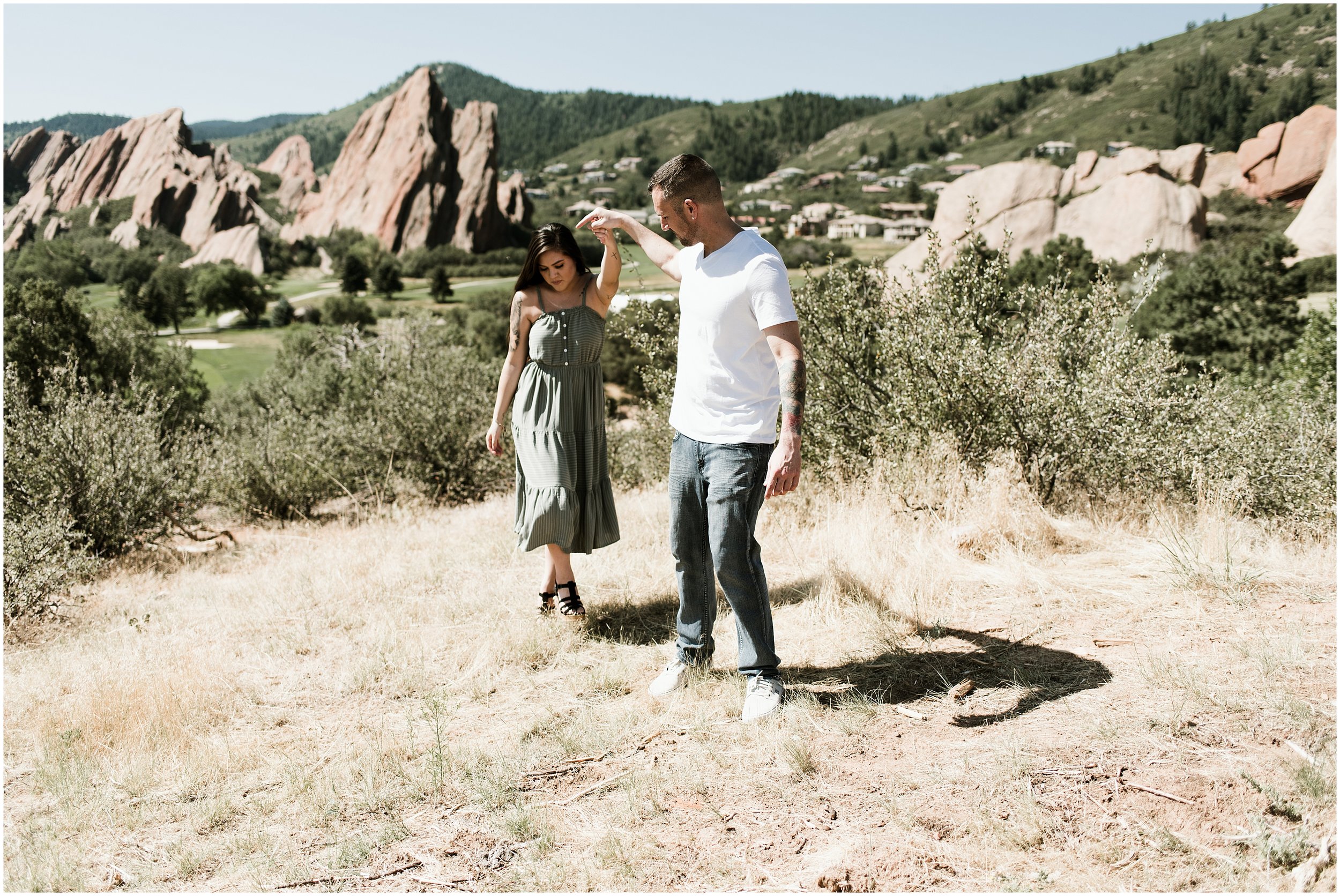 Vania And Jason Romantic Denver Engagement Roxborough Park