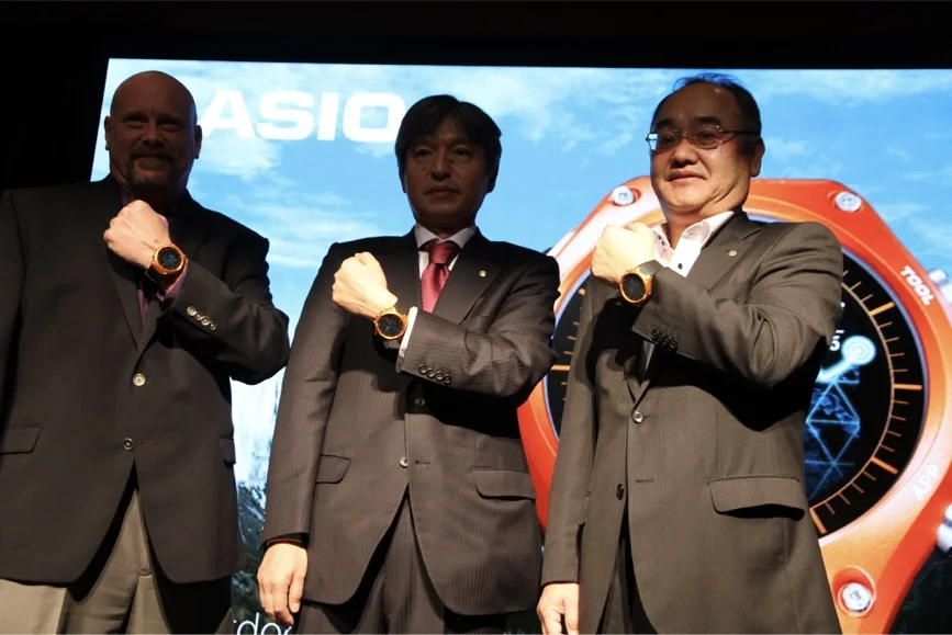 G-SHOCKブランドの同社らしくヘビーデューティー、アウトドアユースに特化したAndroid OS搭載のスマートウオッチだ。