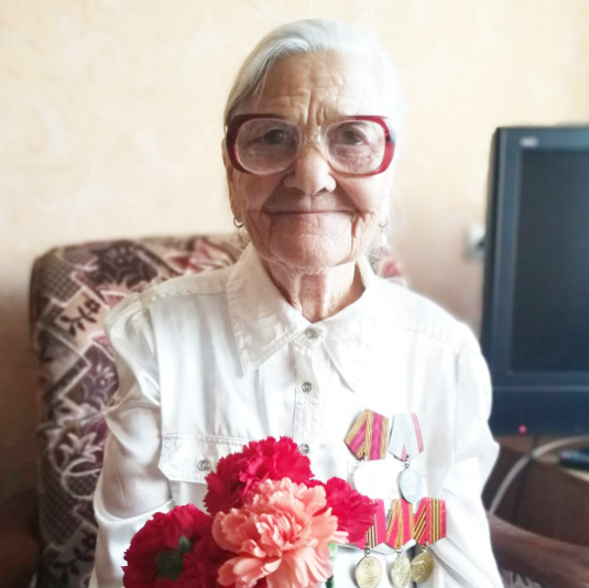 Meet the 89-years-old globetrotter gran who just can't stop traveling