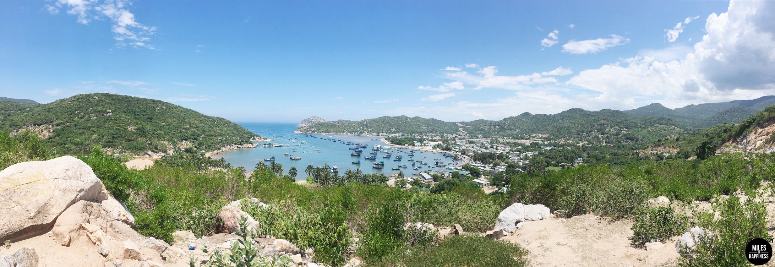 Wonderful Vietnam: Driving on the Vinh Hy-Binh Tien Pass