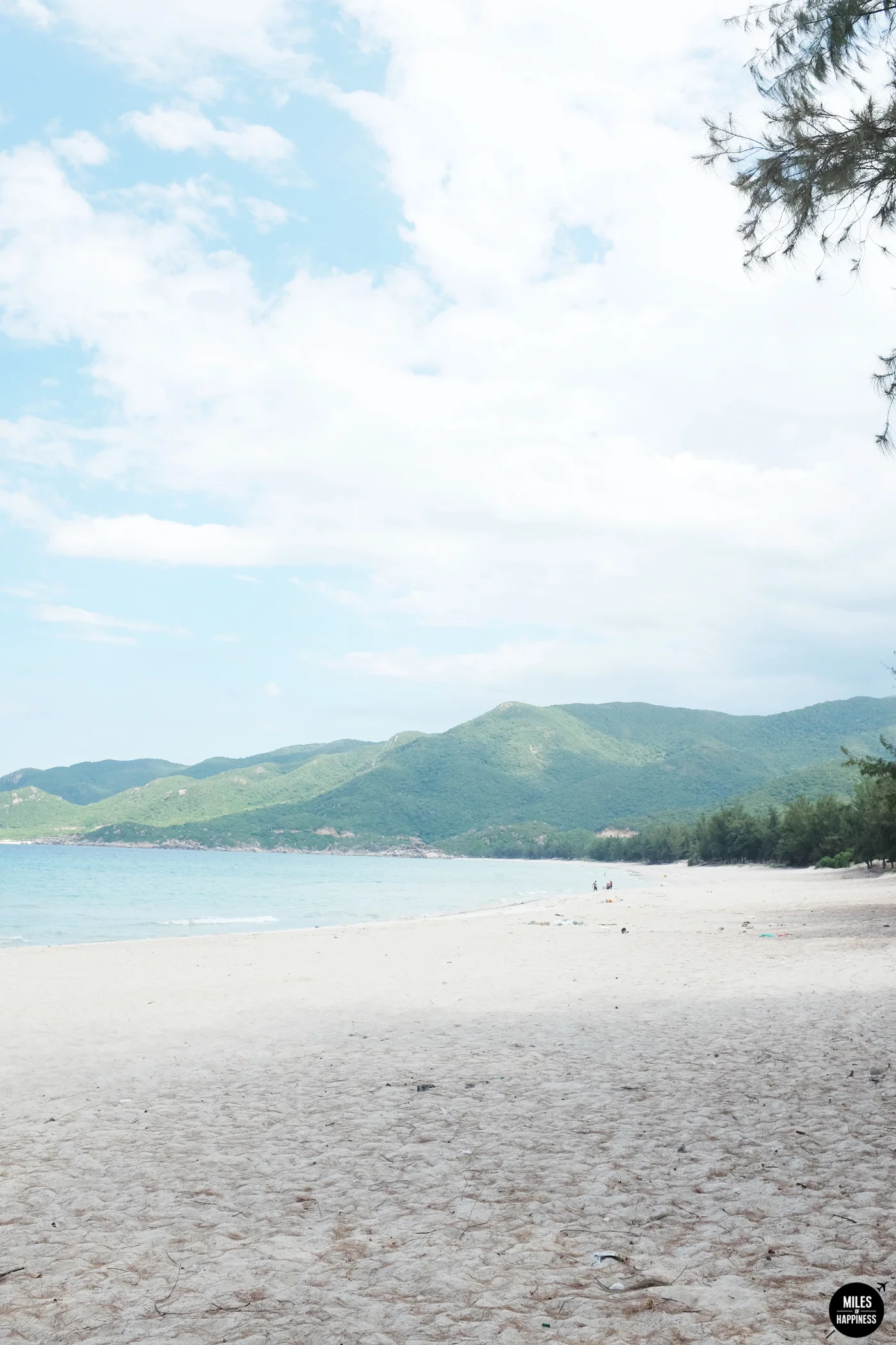 Wonderful Vietnam: Driving on the Vinh Hy-Binh Tien Pass