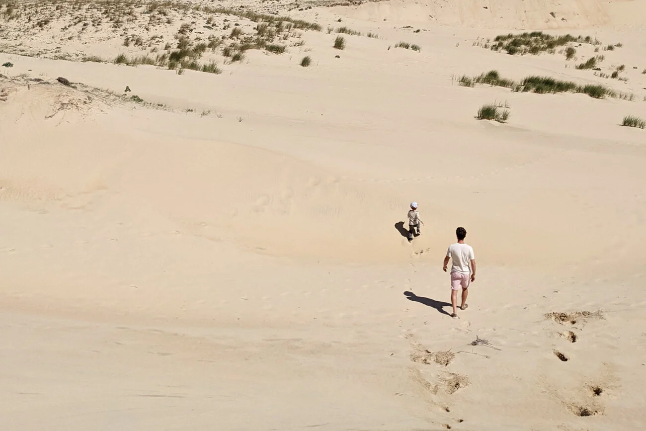   Le retour en France, après des années sur la route   Une claque, des claques   Read the article  