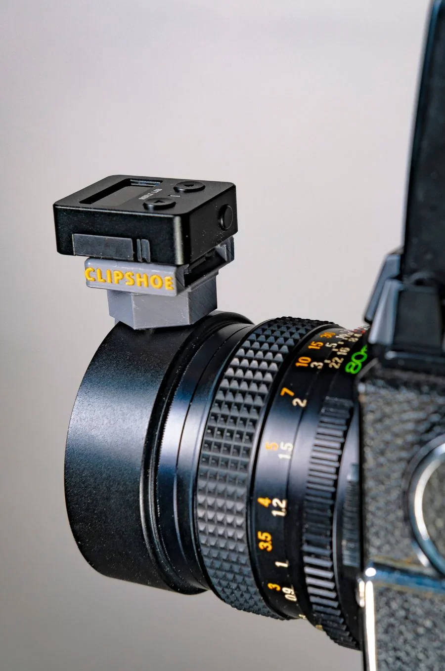 TWDClipshoe-ForMediumFormatCameras-1.webp