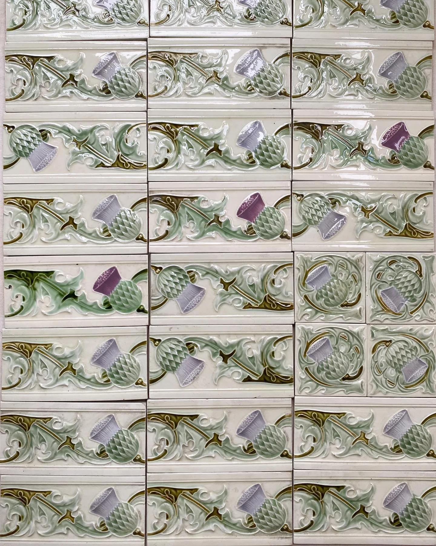 I love my vintage 1960s Art Nouveau replica tiles.💜 Will get them on the wall some day.
.
.
.
.
#artnouveau #decorativearts #artnouveaustyle #artsandcrafts #vintagetiles #interiorstyling #interiorinspo  #floralmotif #thistle #lilac #1960s #19thcentu