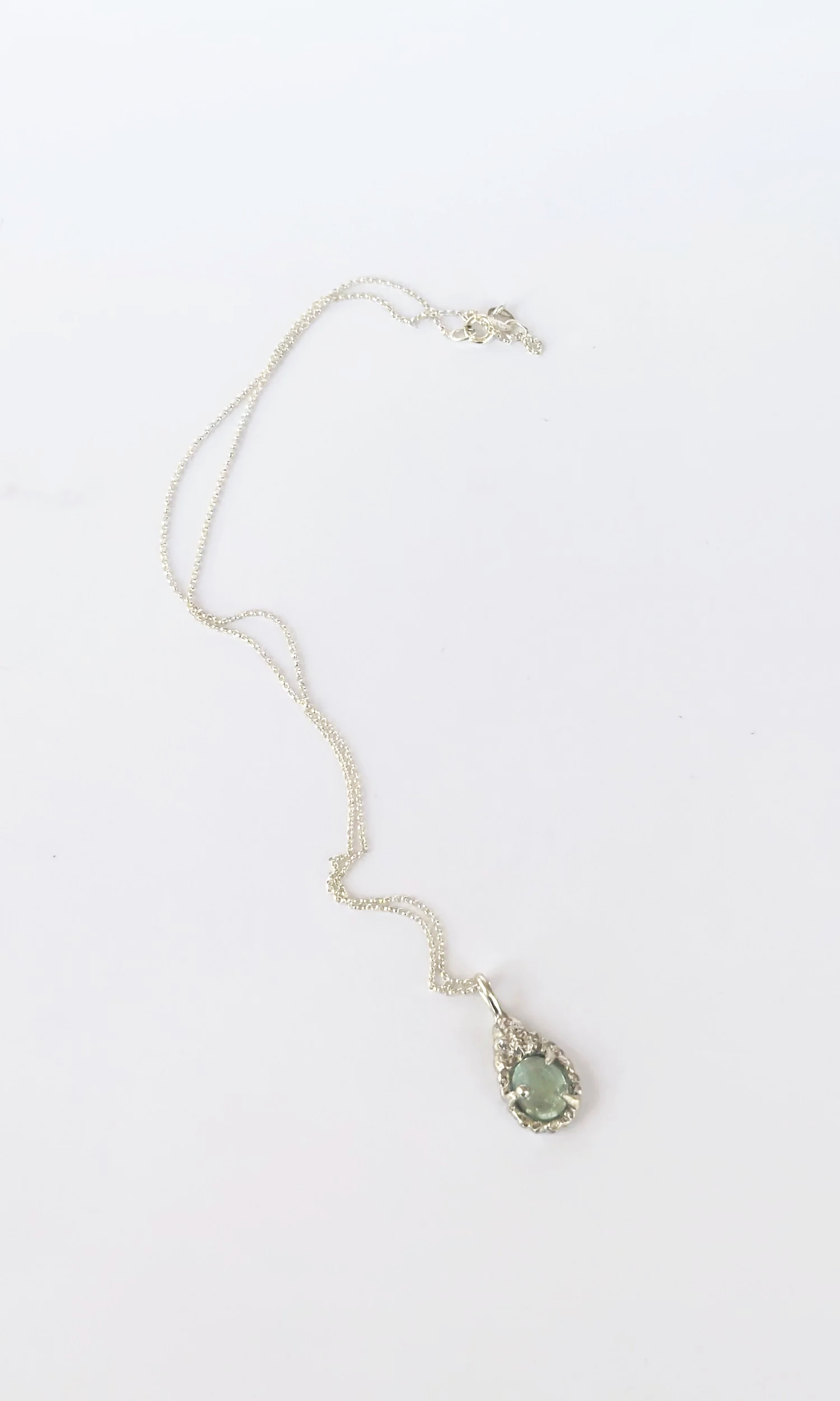 aquamarine pendant necklace