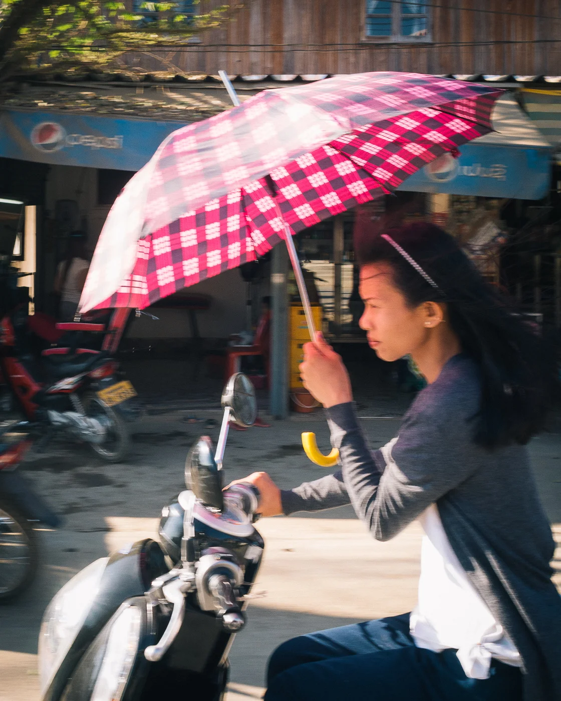 35. Lao sunscreen...