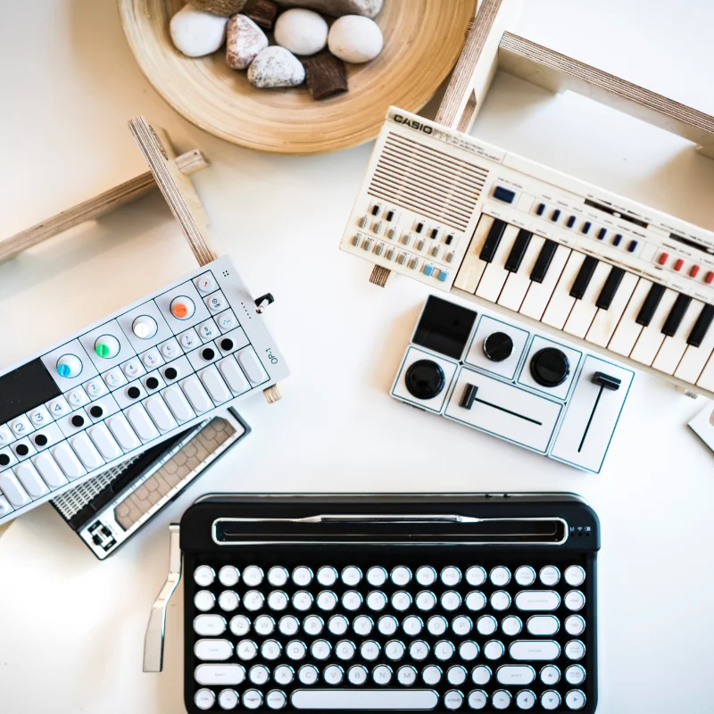 synth.jpg