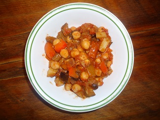 The finished Tourlou, Mix-Mix, with chickpeas. 