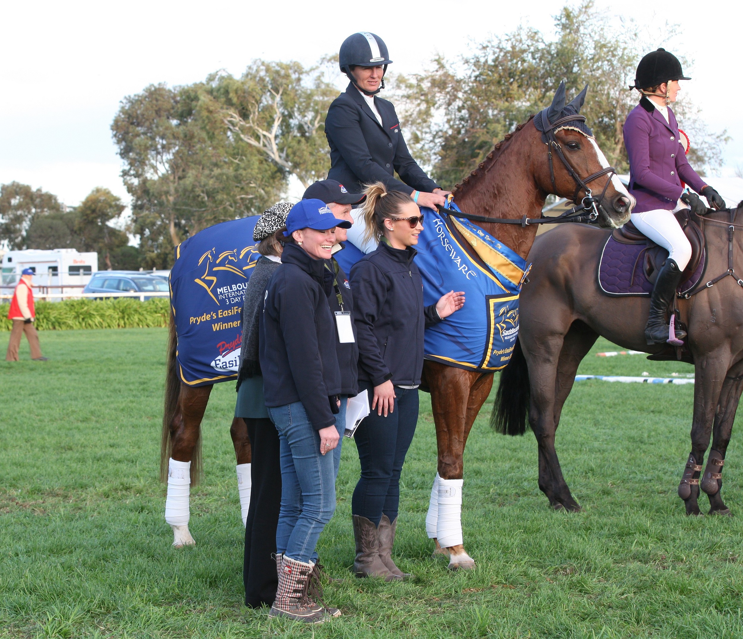 MI3DE Chtistine Bates and Adelaide Hlll CCI 3* winners