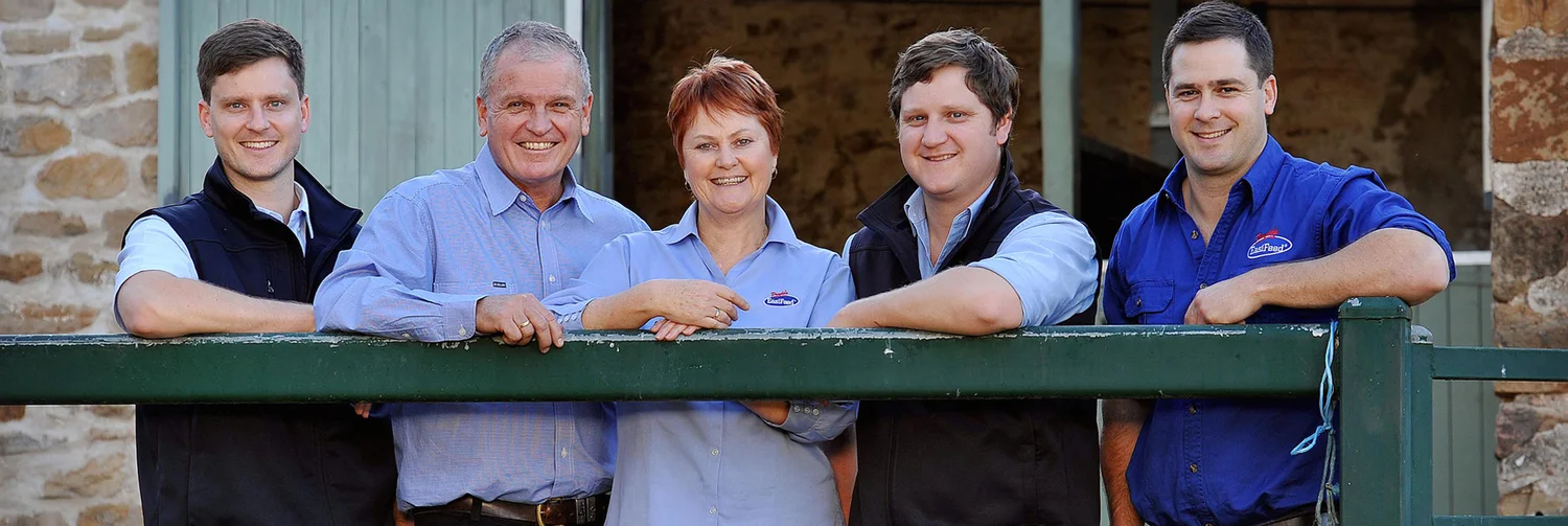 Horse Feed Company Australian and Family owned Pryde's EasiFeed