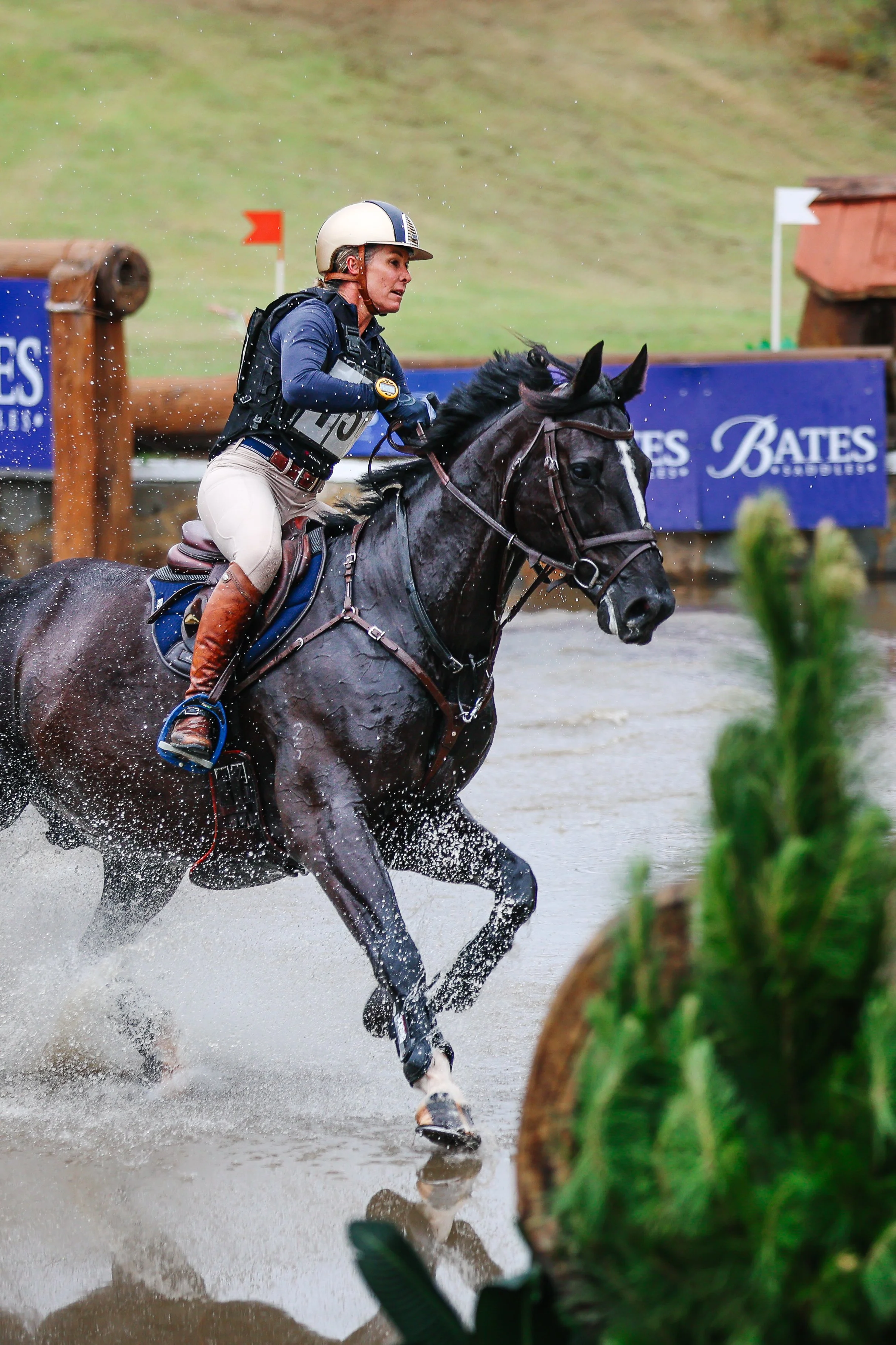 Jade Findlay’s Go‑To Feed for Travelling, Conditioning and Happy Horses