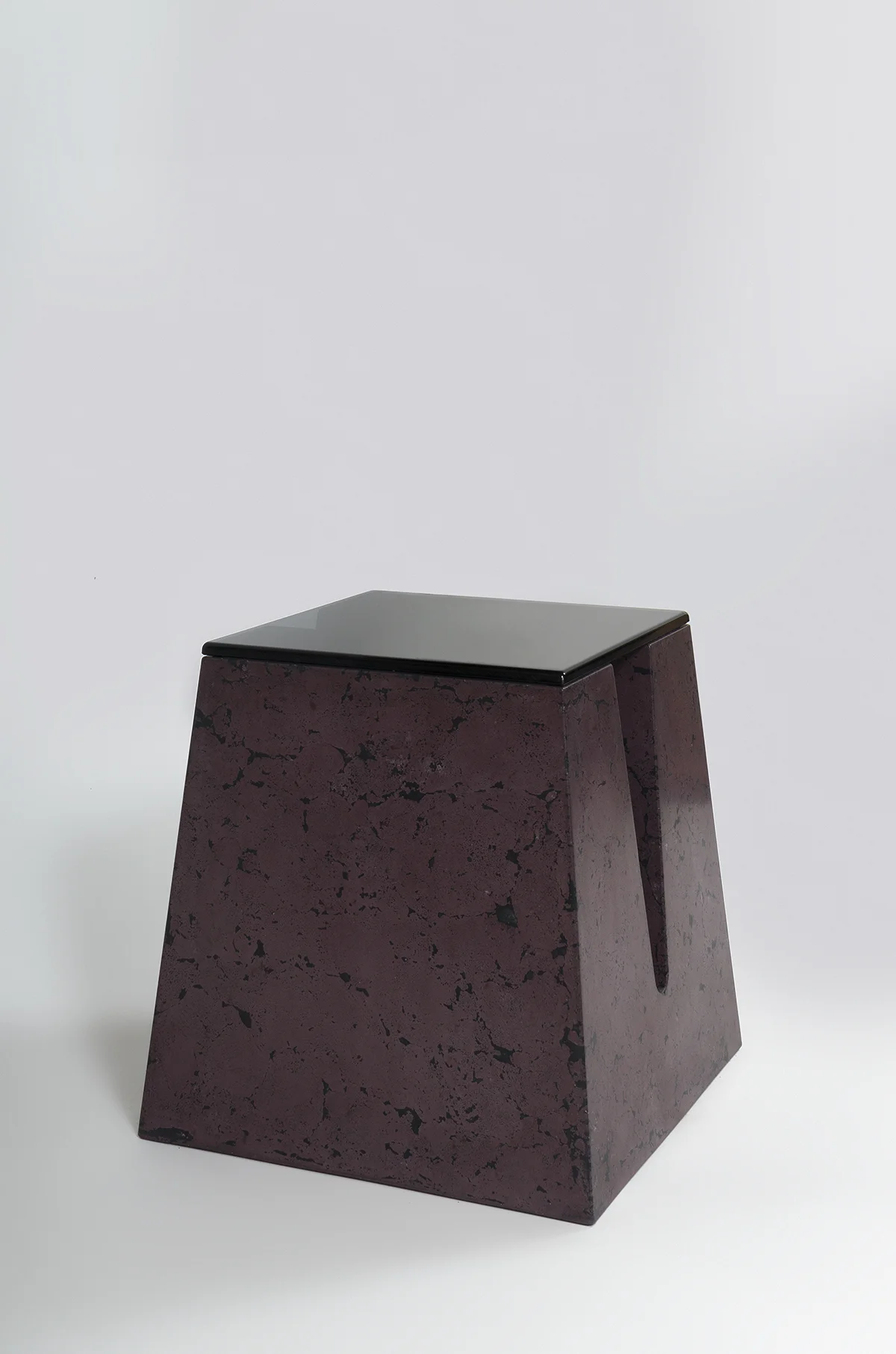 DavidVuStudio_CrenelSideTable_08.jpg