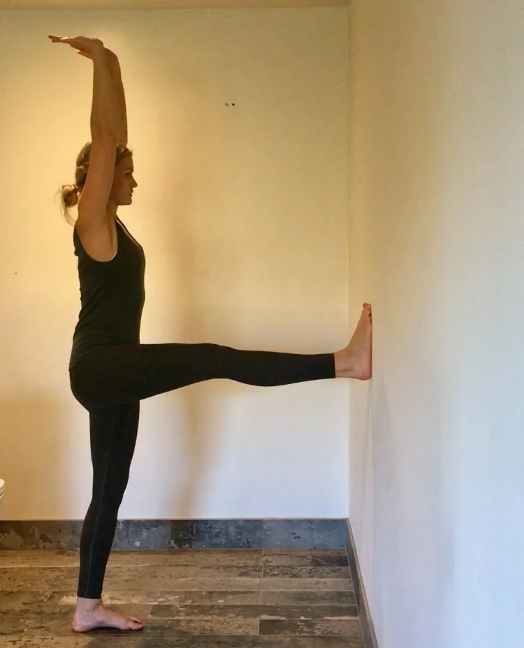 Standing L-Shape