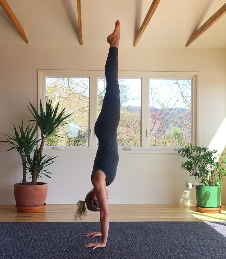 handstand blog.jpg