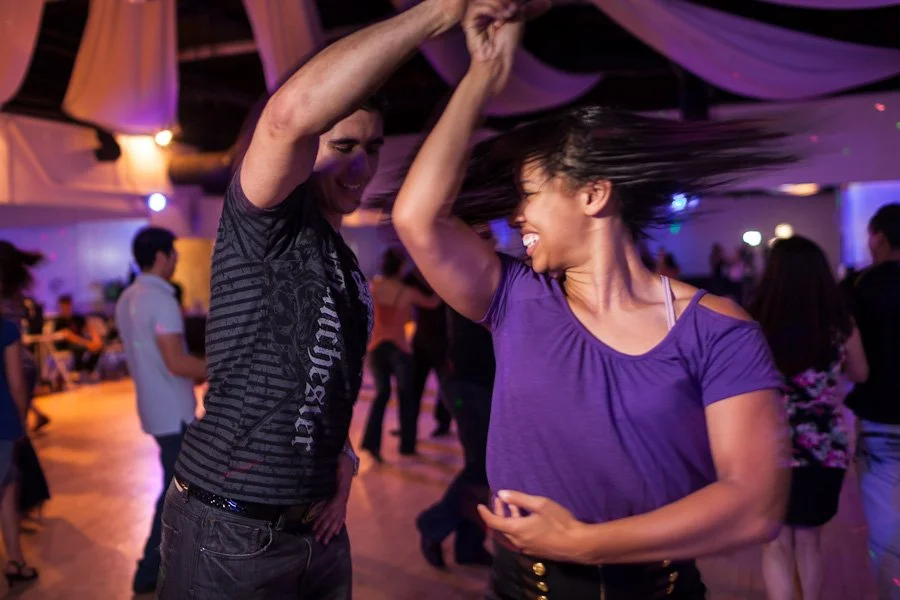 salsa-dancing.jpg