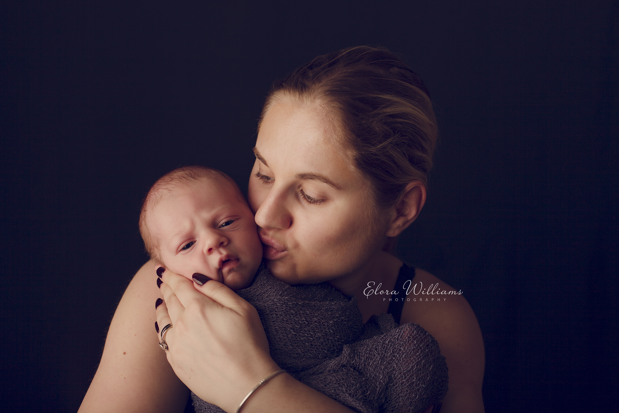 Newborn Photography | Elora Williams Photography