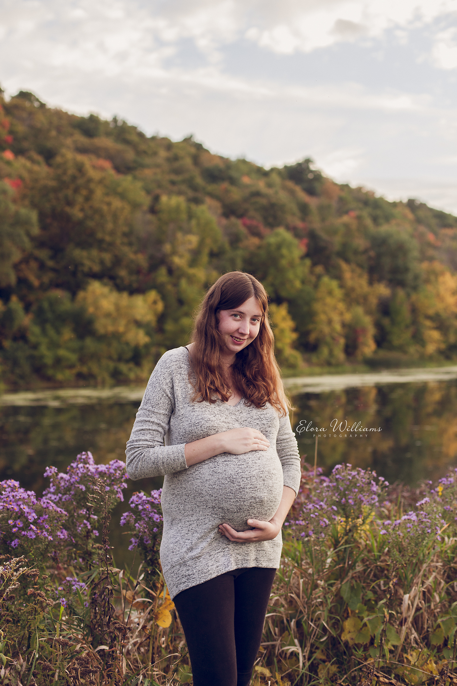 Outdoor Maternity |  St Catharines, Elora Williams Photography