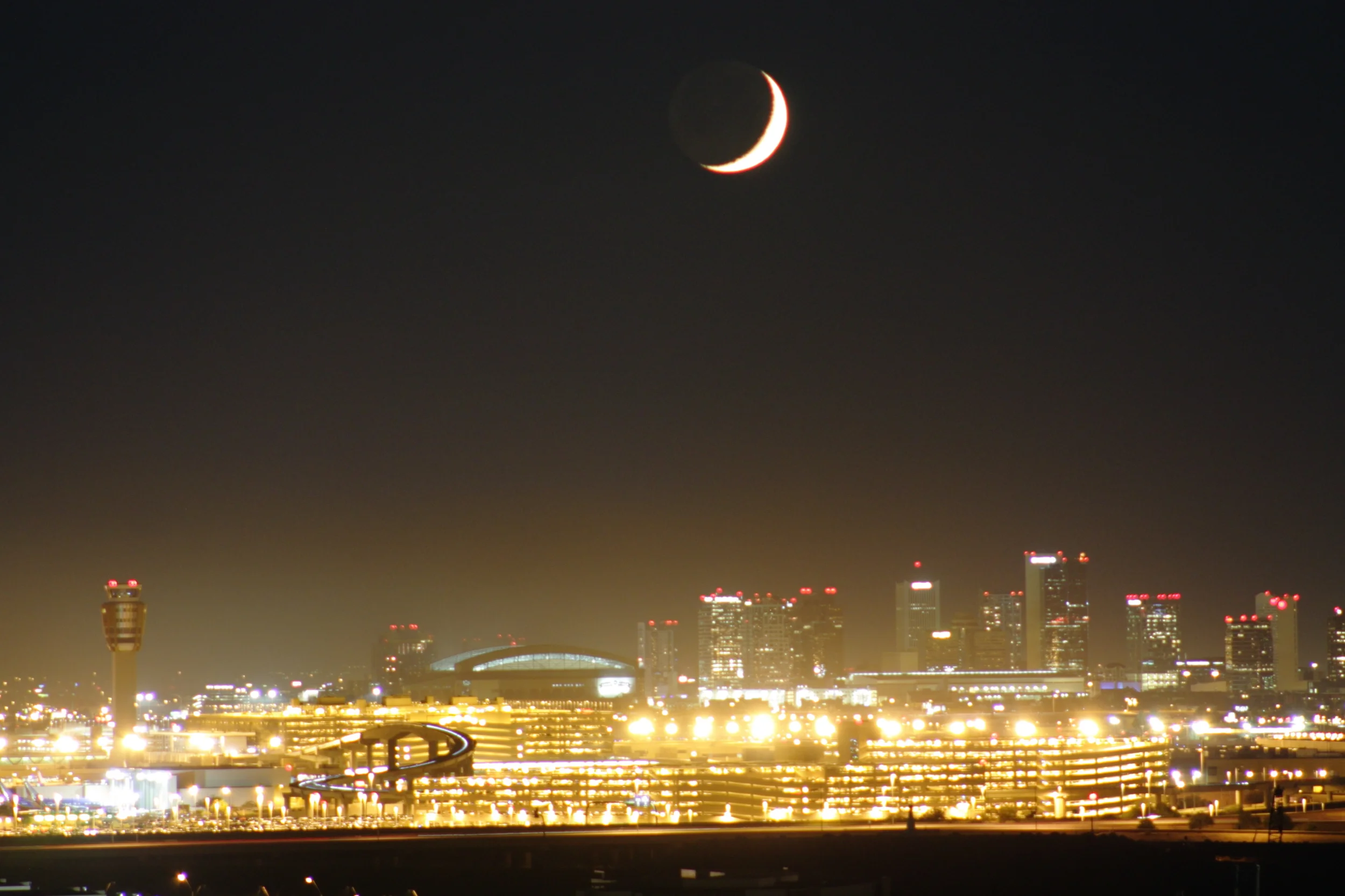 Dwtwn Moon.JPG