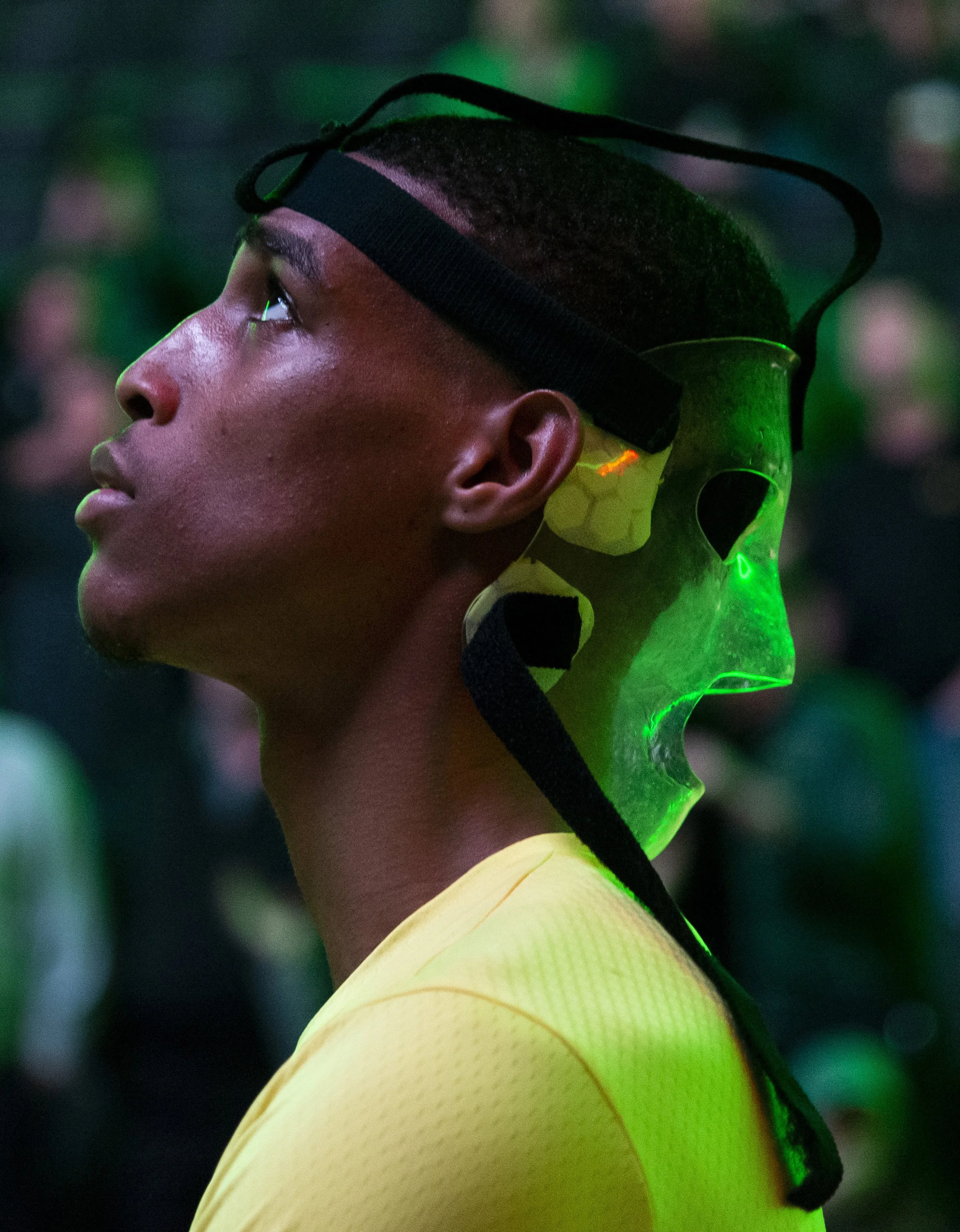  Oregon sophomore Kenny Wooten looks skyward during pregame Jan. 24, 2019, before the Ducks’ game against Washington in Eugene. 