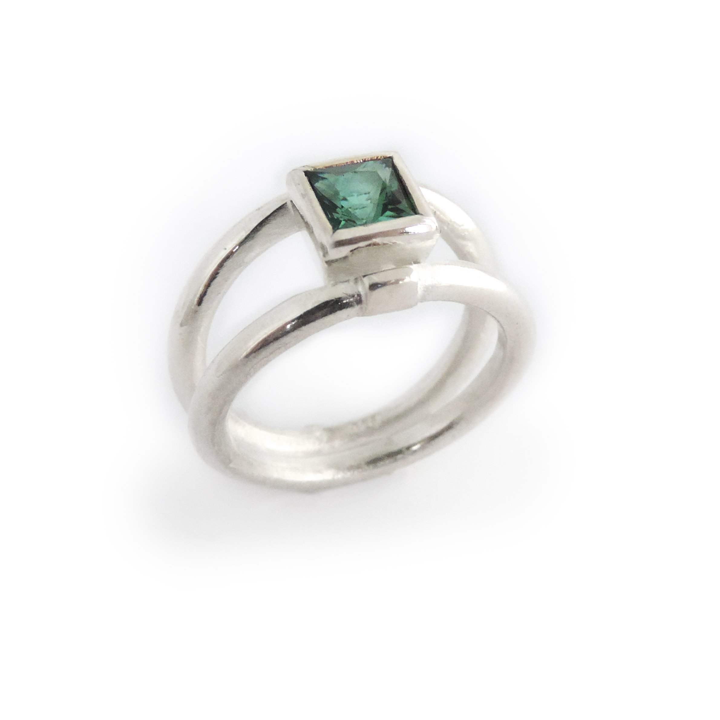 Split ring with princess cut tourmaline