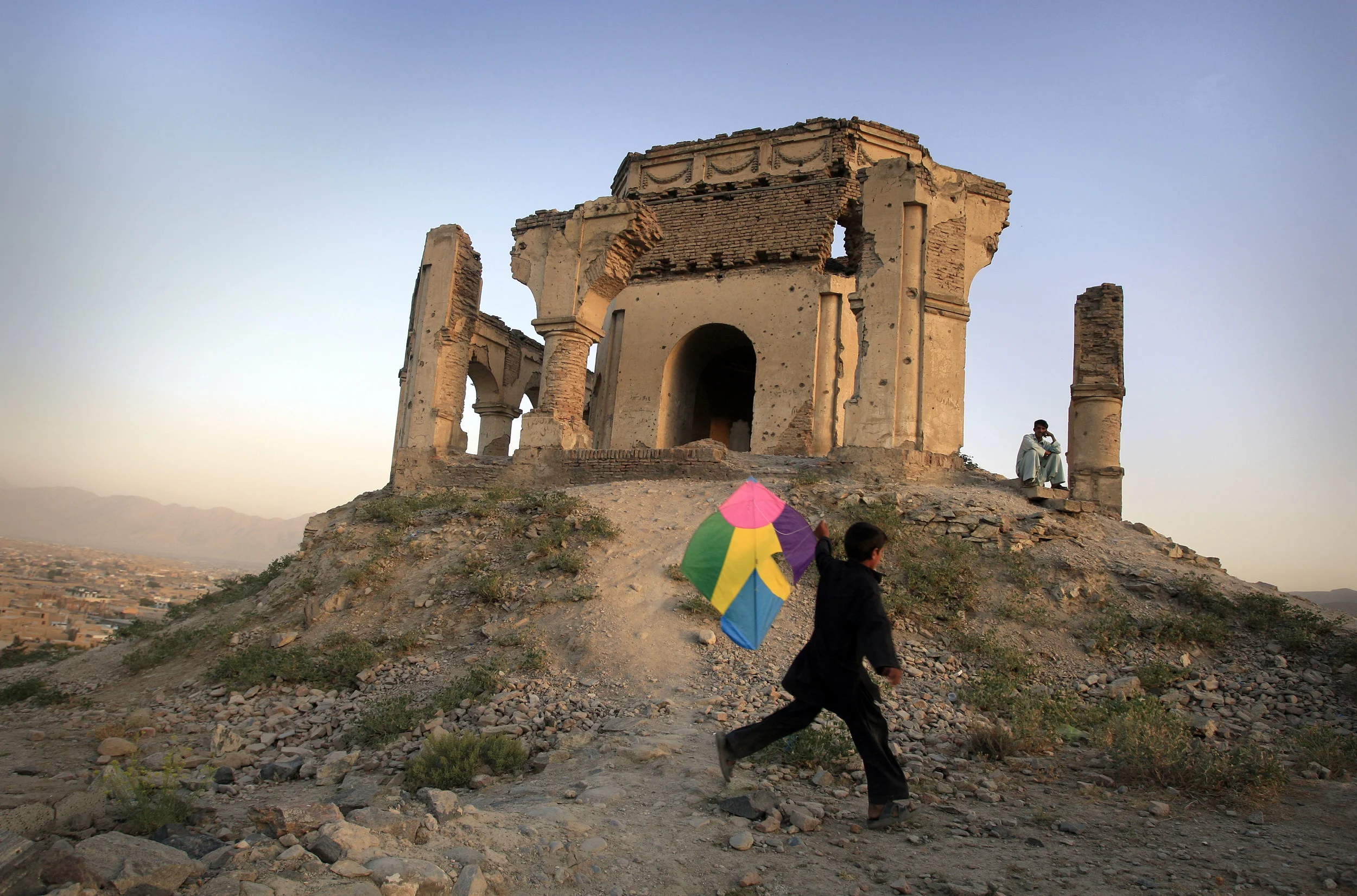 A kite flier on Nader Khan hill in Kabul, Afghanistan, 2009.