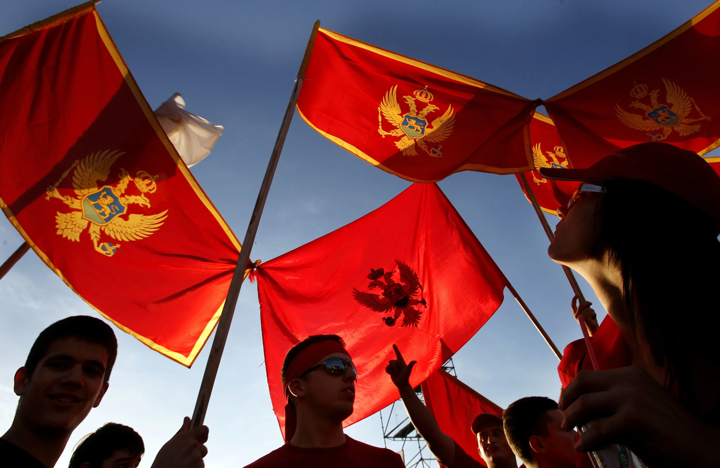  Montenegran Independence supporters gather in Podgorica, during rally prior to a referendum about Montenegro's possible partition from Serbia. May 2006. 