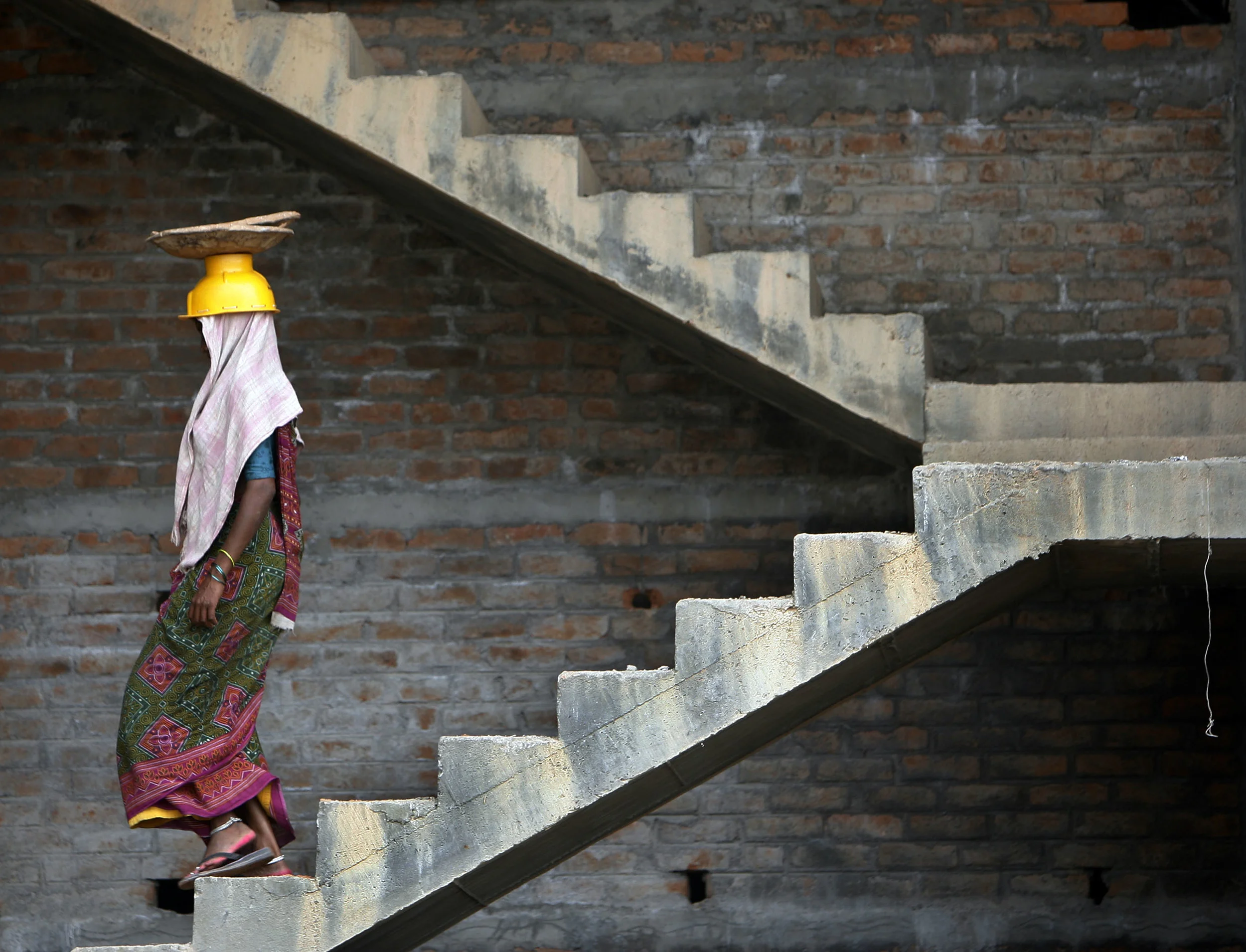  Woman construction worker near Hyderabad, India. May, 2006. 