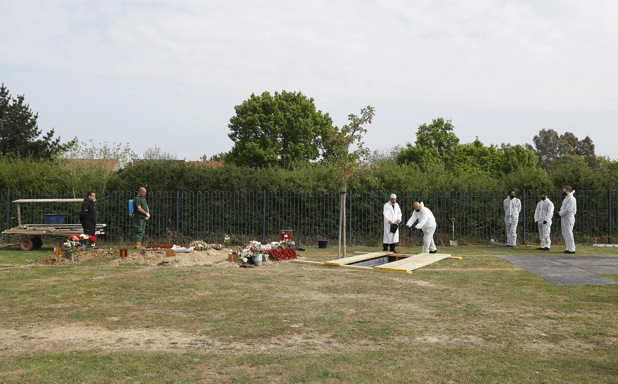  The funeral of COVID-19 victim Ozcan Aygin takes place at Chadwell Heath cemetery as the spread of the coronavirus disease (COVID-19) continues, in Romford, Britain, April 27, 2020 