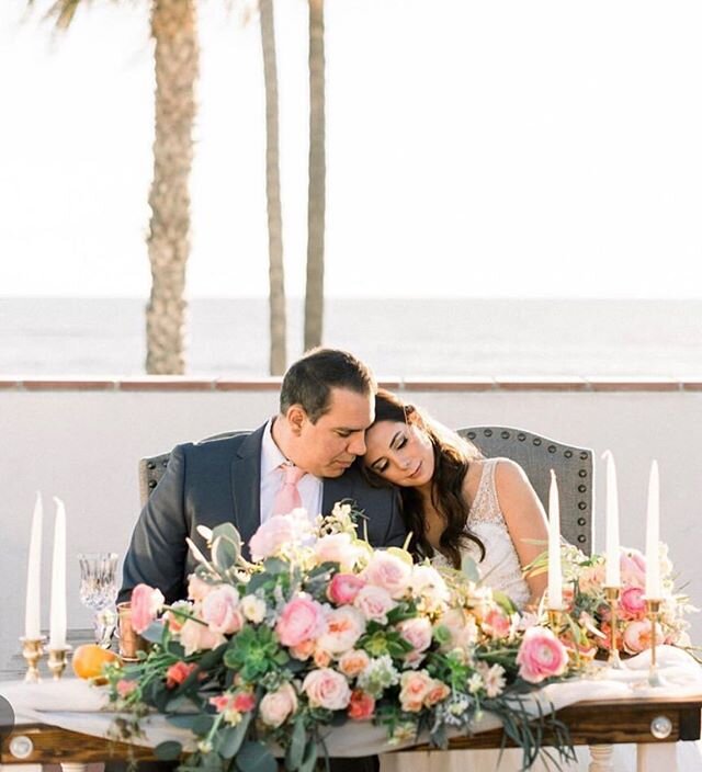 This beautiful image taken by the talented @hollysigafoosphoto who captured my floral as the sun was setting...along with this pretty couple. .
.
.
#weddingbythebeach #beachwedding #sunsetwedding #goldenhour #weddingfloral #blushwedding #tablescapes 