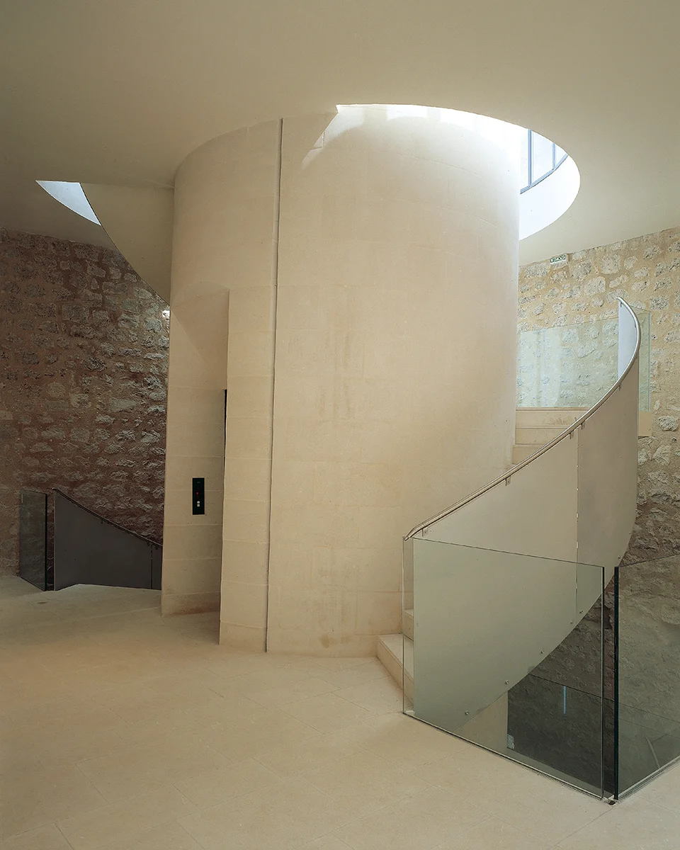 093 - Donjon de Gouzon RET.jpg