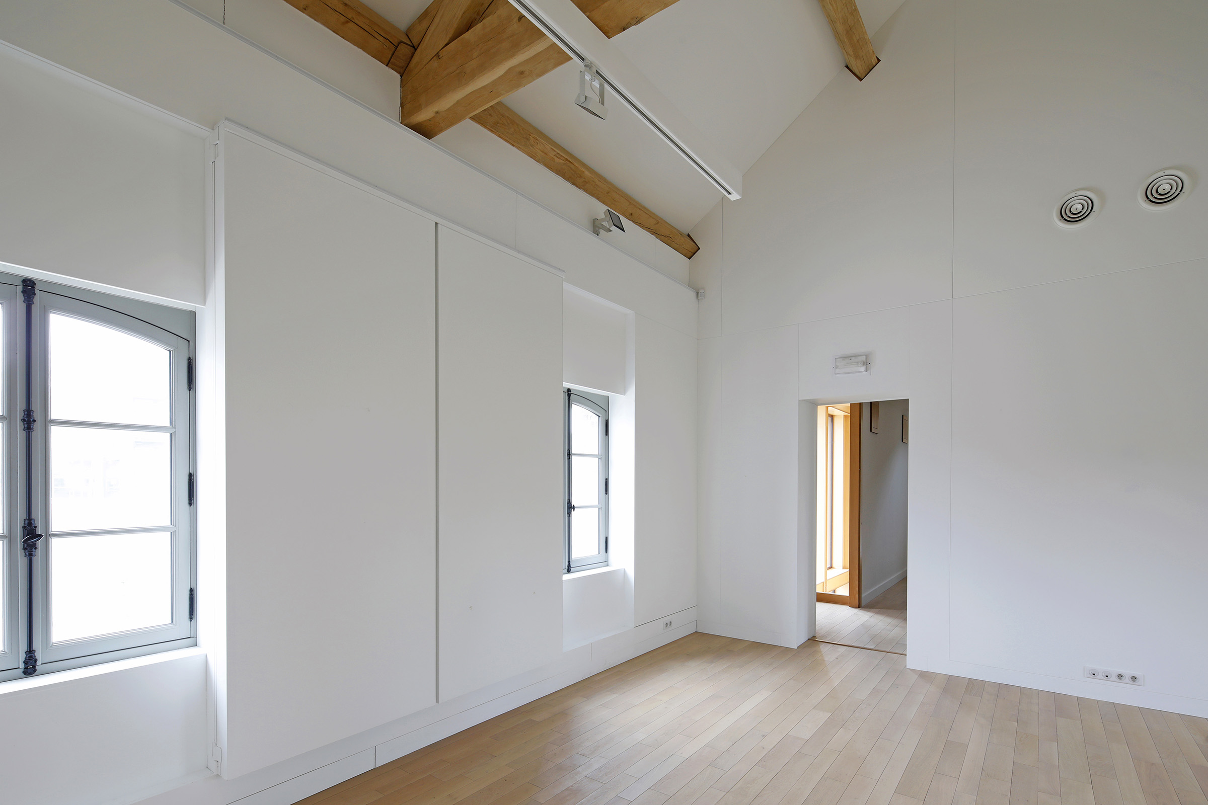Amilly - La Maison Saint Loup - Interieur - Sylvain Dubuisson 038.jpg