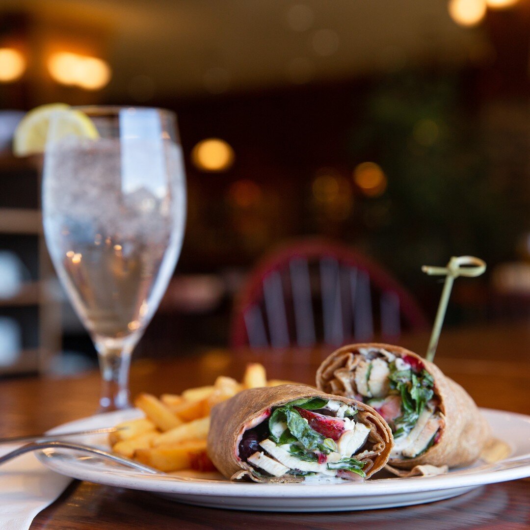 Chicken &amp; berries &amp; spinach, OH MY!

Open 7 days a week
Breakfast 7:30-11:30am *Breakfast specials Mon-Thurs
Lunch 11:30-2:00pm

📸 Chicken Berry Wrap: Sliced chicken breast, fresh spinach, fresh strawberries, pecans, and goat cheese, tossed 